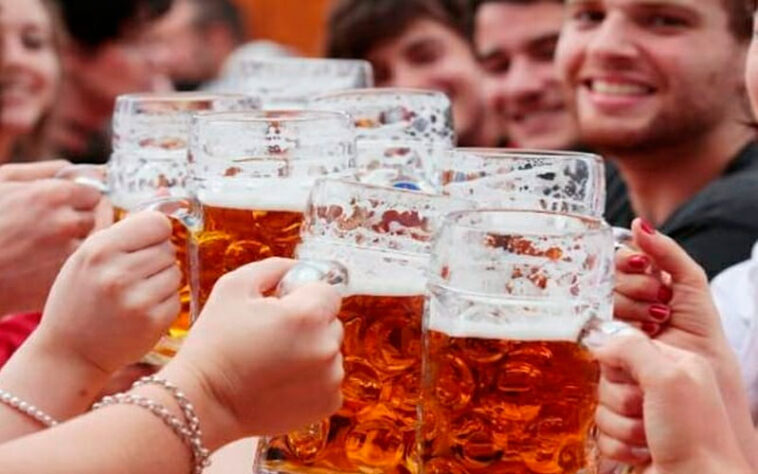 10 países que mais tomam cerveja