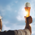 Cerveja Weiss: o que é, sabor, como tomar e por que ela é perfeita para dias quentes